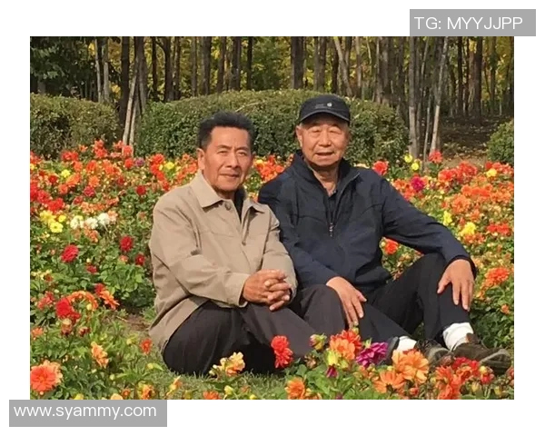 足球明星马超携家人共度温馨时光展现家庭幸福生活